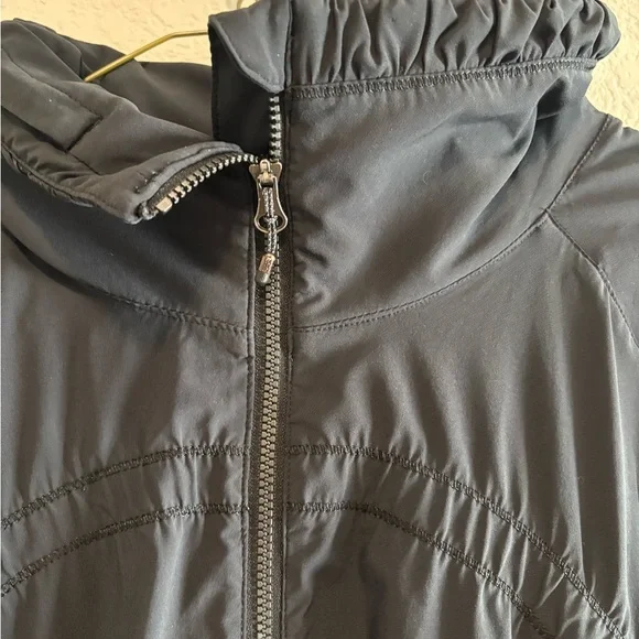 Lululemon Gather Me Slightly Black hooded windbreaker - Picture 10 of 10